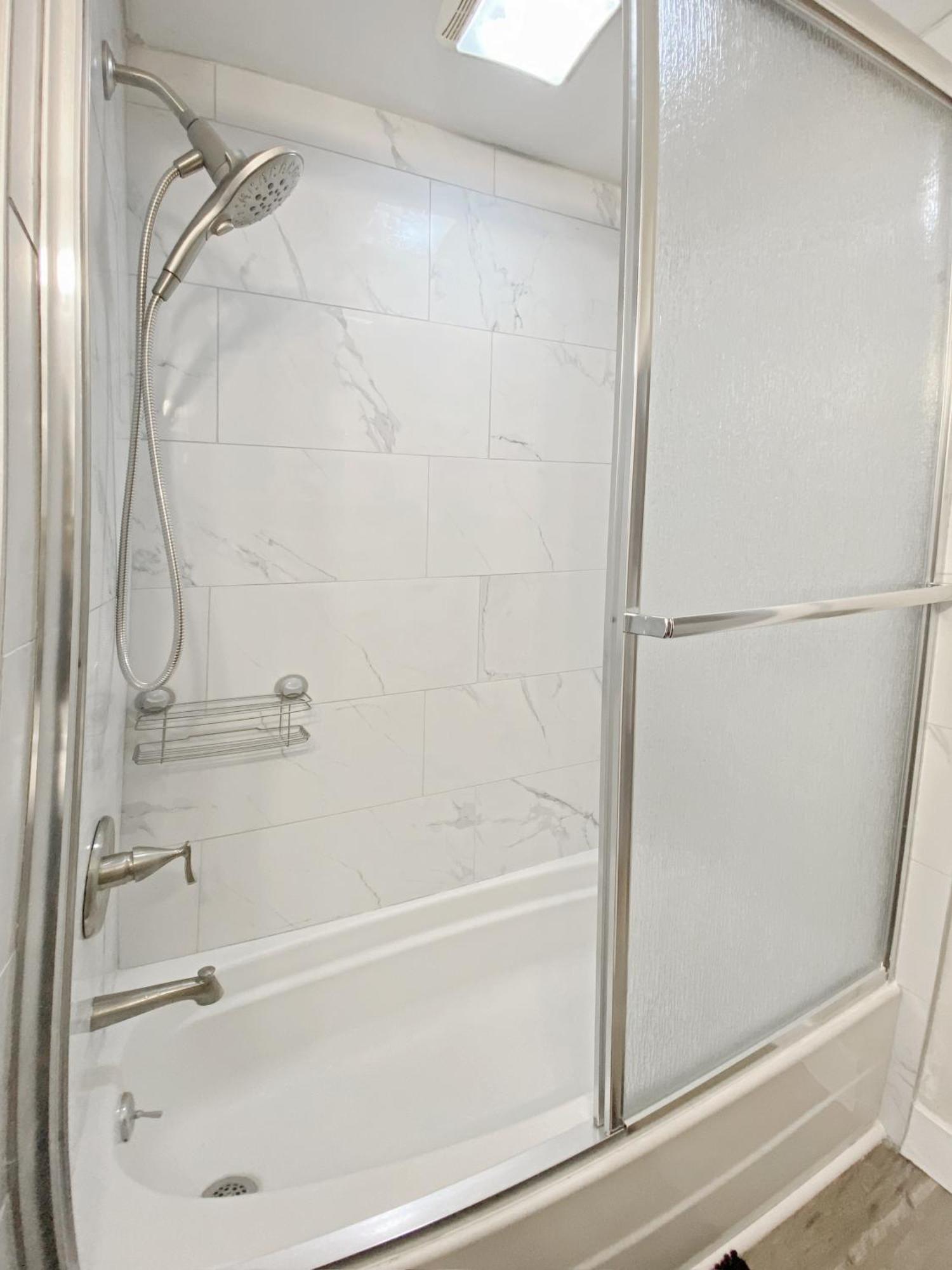 Lux 3Br, Steps From Airport, U Of R & Grocery Stores Рочестер Екстер'єр фото